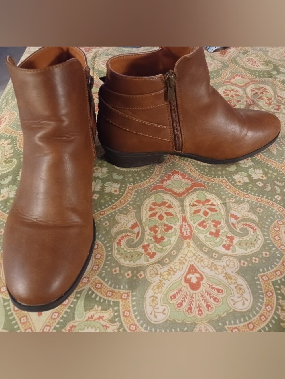 Vepose New York 9 Women's Brown Faux Leather Ankle Boots with Side Zip Shoes